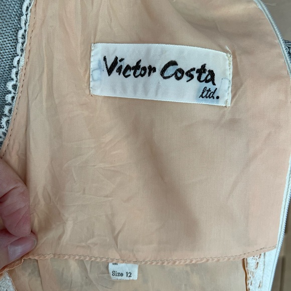 Vintage VICTOR COSTA Cream Lace Sleeveless Long Dress, Size S/M - Picture 9 of 15